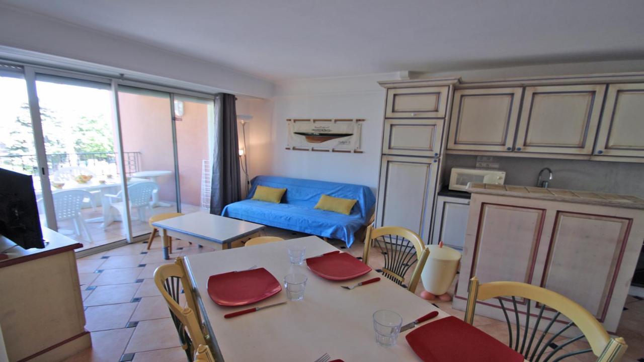 Port Marine Apartment Sainte-Maxime Bagian luar foto
