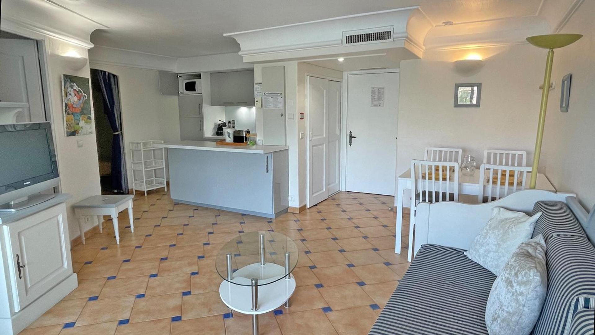 Port Marine Apartment Sainte-Maxime Bagian luar foto