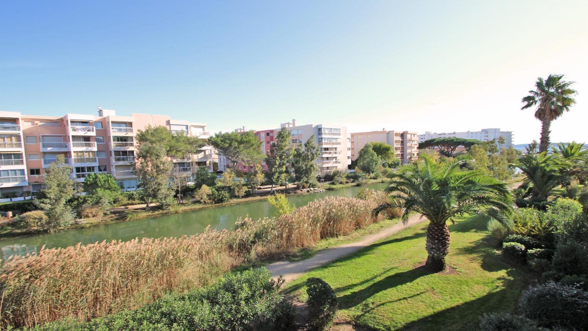 Port Marine Apartment Sainte-Maxime Bagian luar foto